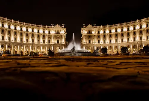 Pianificare la serata perfetta nel centro di Roma: consigli pratici, menù digitali e riserve online